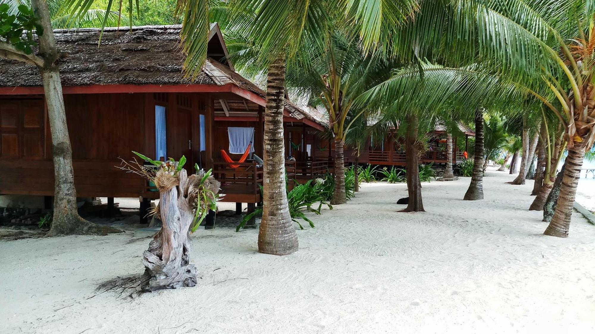 Bolilanga Island Resort - Togean Island Angkayo Exterior foto